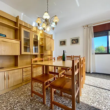 Apartment Big One Rrr By Hlclub Agency Vilanova i la Geltru